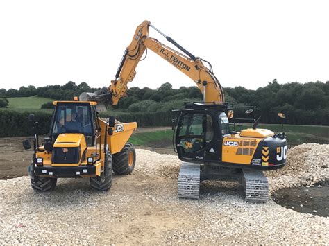 mini digger hire melton mowbray|plant machinery melton mowbray.